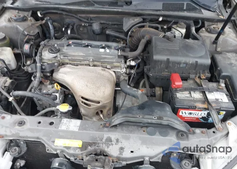 2003 Toyota Camry Le z USA, uszkodzony, nr VIN 4T1BE32K03U700748